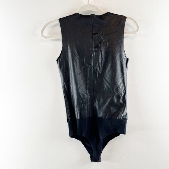 Commando Faux Leather Round Neck Sleeveless Bodysuit Black Small - Picture 4 of 4